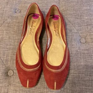 Alexandra Bartlett red flat shoes size 8.5